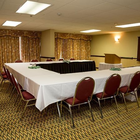 Ramada Plaza Rochester Airport Eksteriør bilde