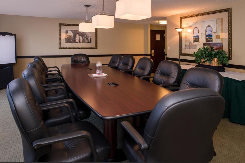 Ramada Plaza Rochester Airport Eksteriør bilde