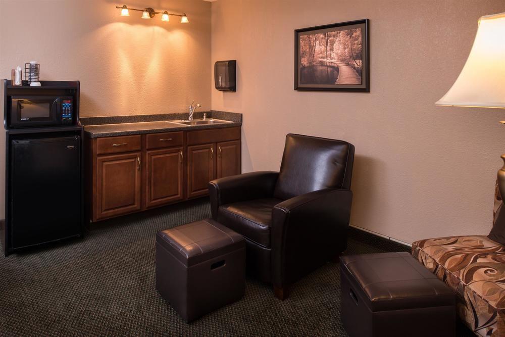 Ramada Plaza Rochester Airport Eksteriør bilde