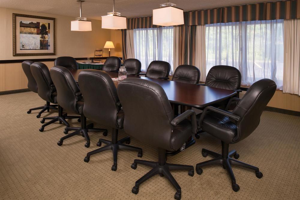 Ramada Plaza Rochester Airport Eksteriør bilde