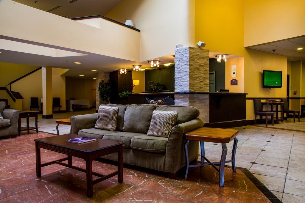 Ramada Plaza Rochester Airport Eksteriør bilde