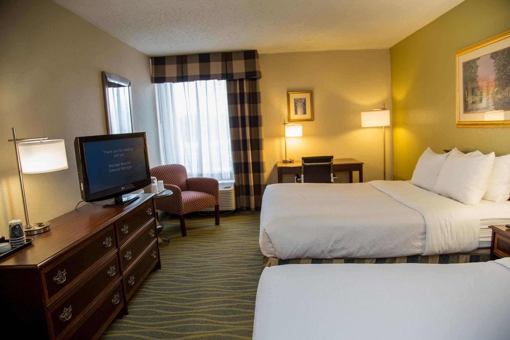 Ramada Plaza Rochester Airport Eksteriør bilde
