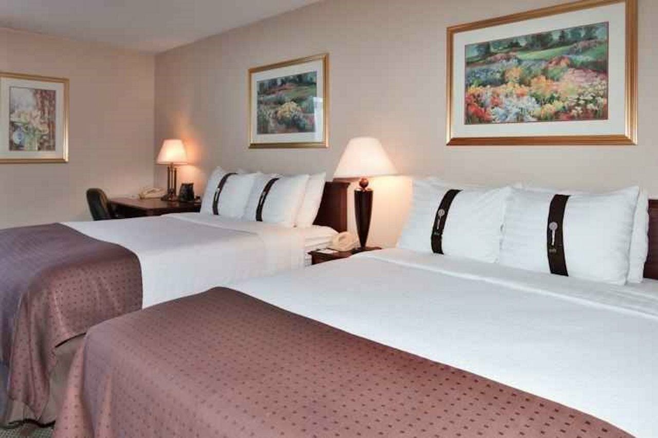Ramada Plaza Rochester Airport Eksteriør bilde